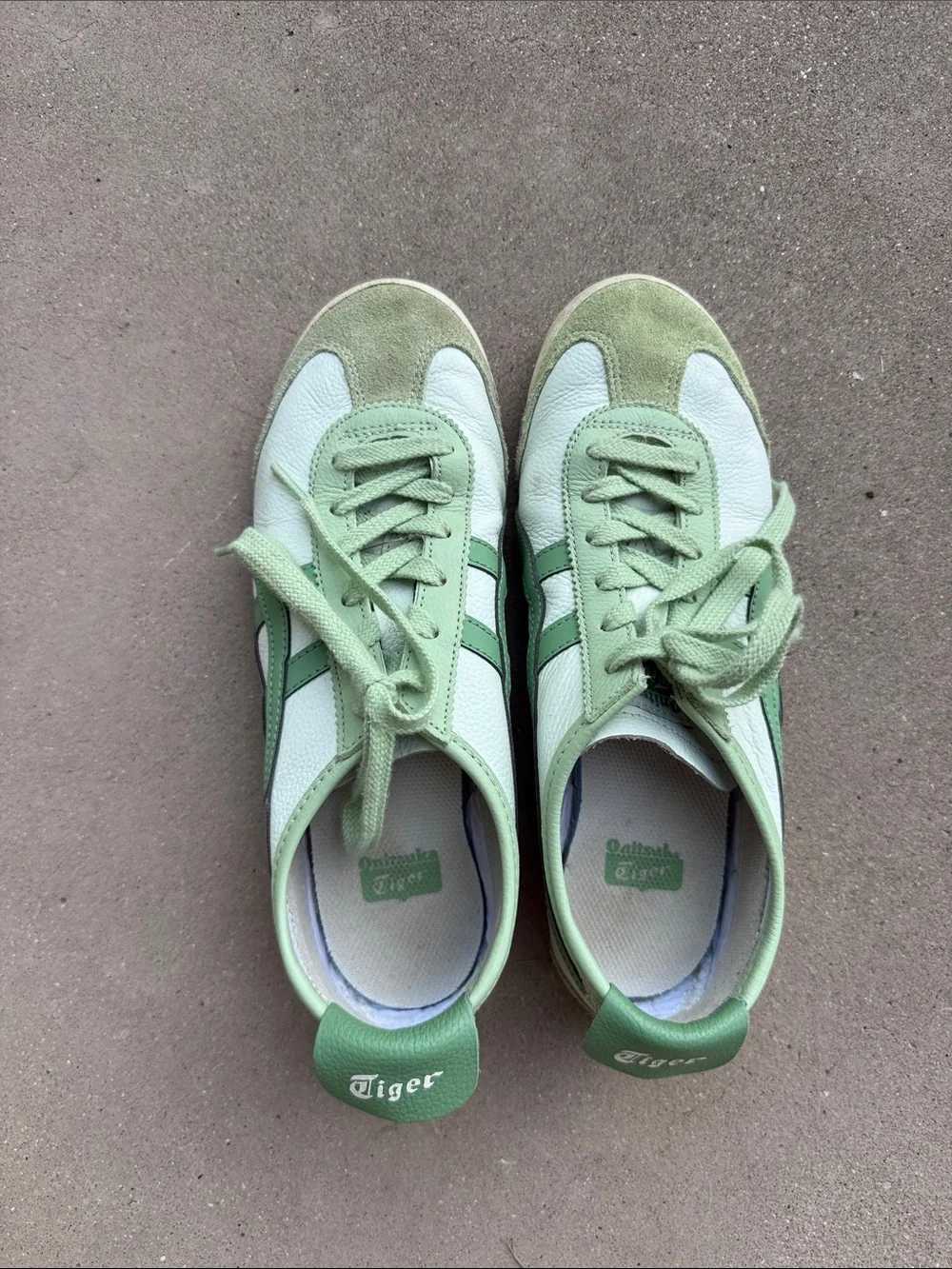 Onitsuka Tiger Mexico 66 Light Green Athletic Sneakers - Classic Two-Tone Design